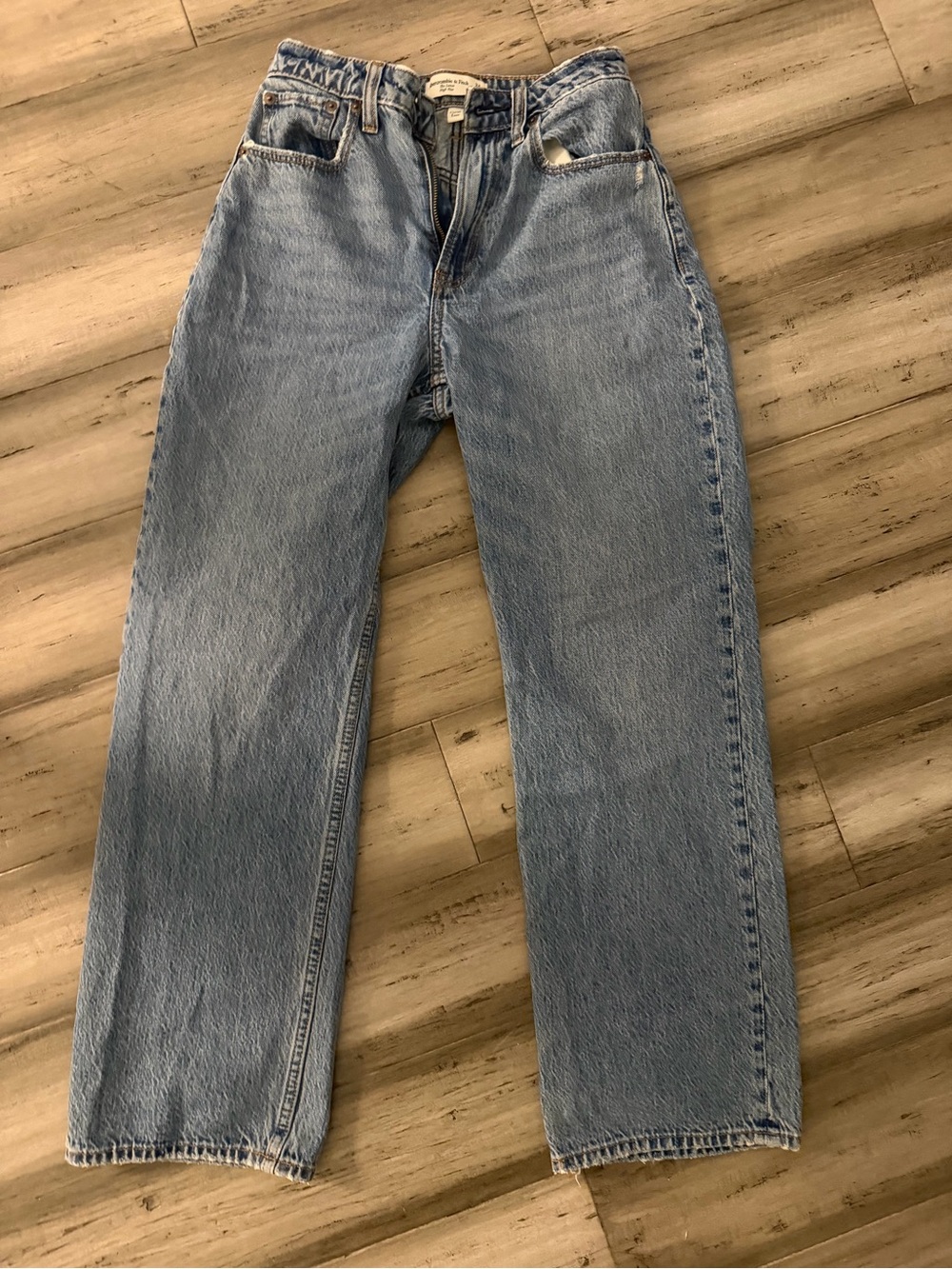 Abercrombie & Fitch Light Blue High-Rise Loose Jeans